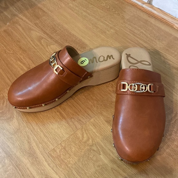 Sam Edelman Shoes - Sam Edelman Kaye Clogs Size 9✨